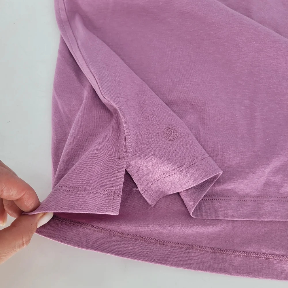 Lululemon Hold Tight Cropped purpler Tank Top size small - Picture 3 of 6